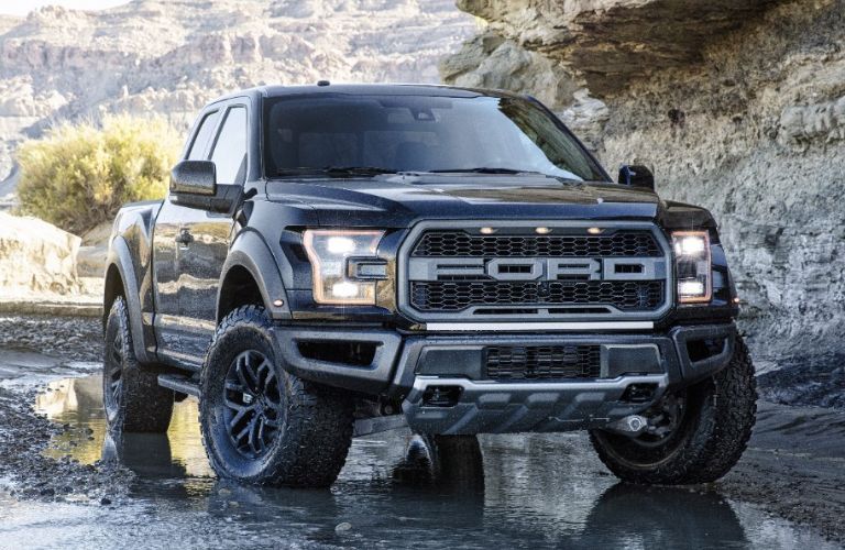 2017 Ford F-150 Raptor front view
