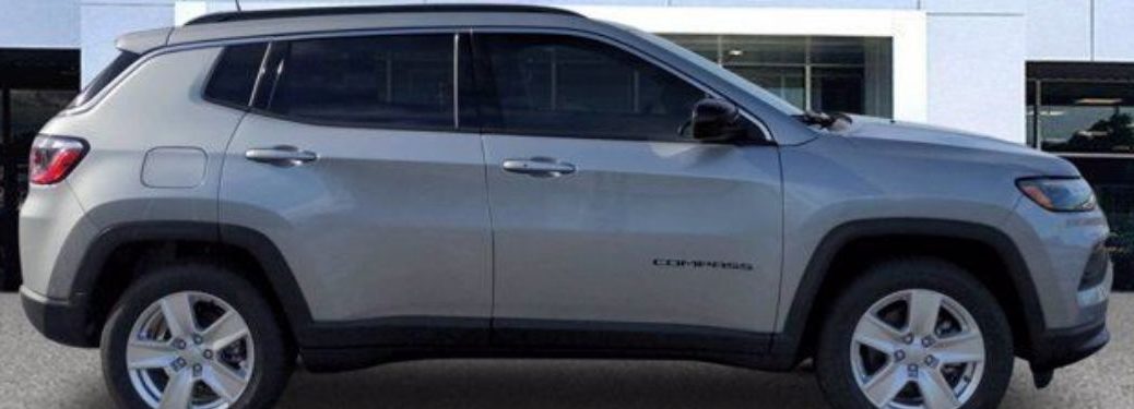 2022 Jeep Compass side view