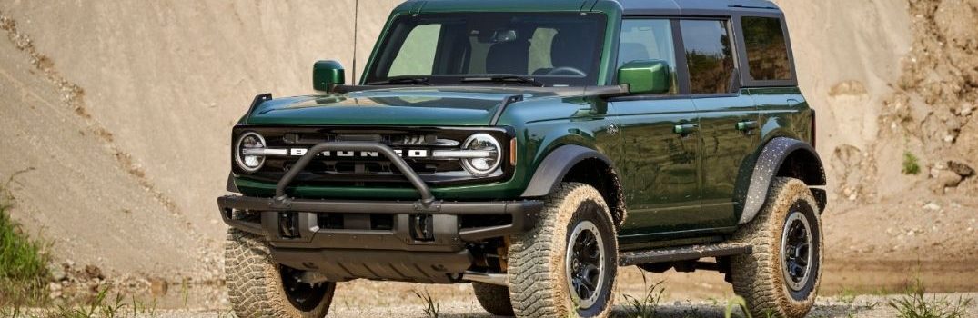 How to remove and install the door in your Ford Bronco?