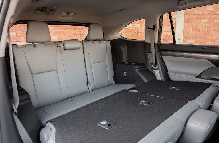 How Does The Cargo Space Of The 2020 Toyota Highlander Compare To Its Rivals White S Toyota Lima