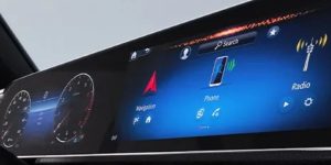 2025 Mercedes-Benz GLE Interior Technology and Luxury Features
