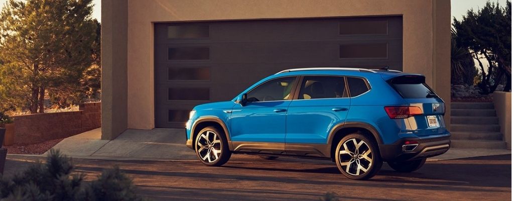 2022 Volkswagen Taos parked