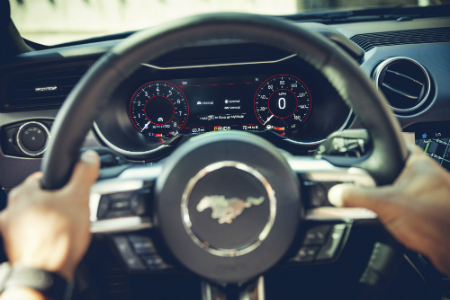 steering wheel and gauge cluster of 2018 ford mustang
