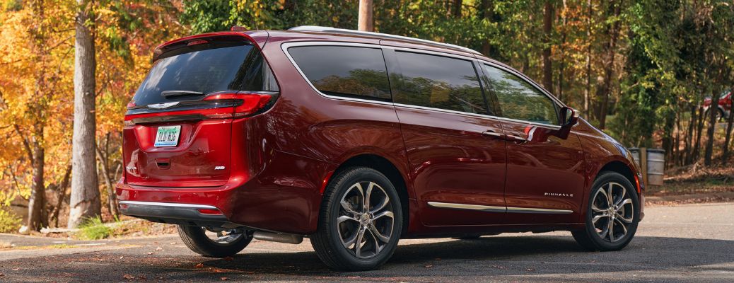 Rear Quarter View of the 2022 Chrysler Pacifica