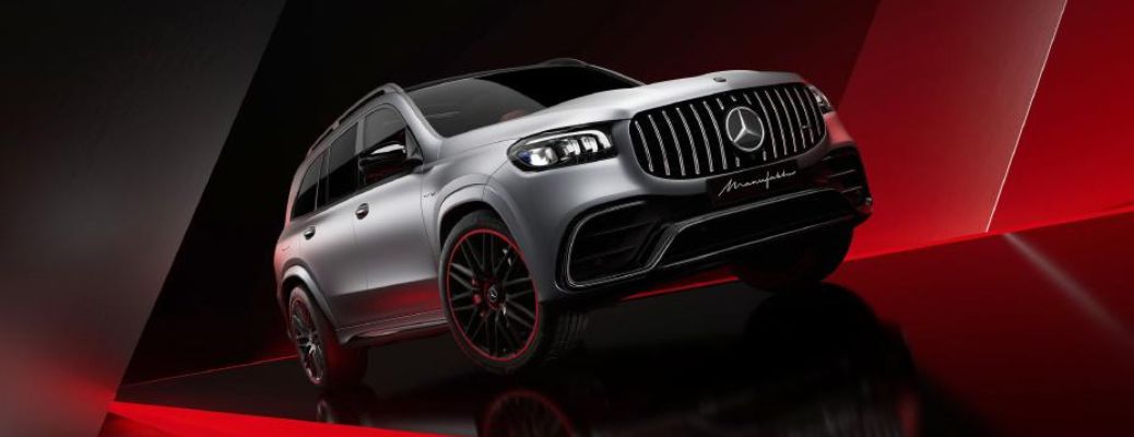 Front-quarter view of the 2025 Mercedes-AMG® GLS 63 Silver