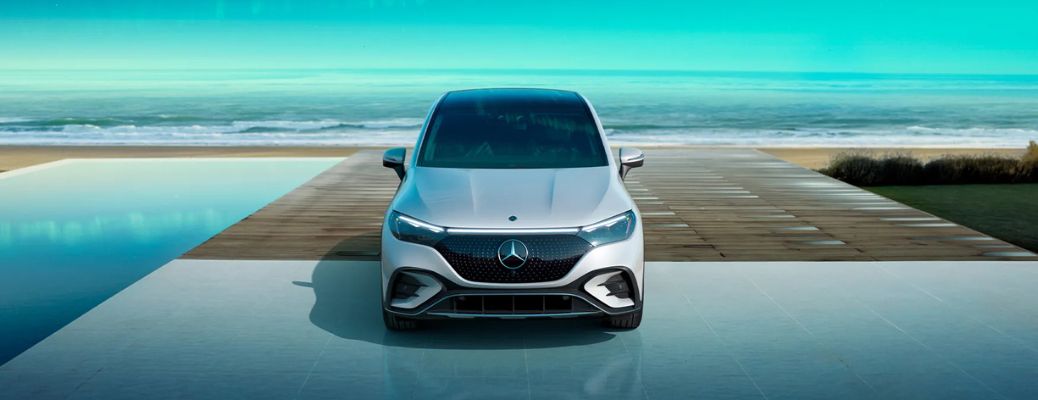 Front view of the 2025 Mercedes-Benz EQE SUV
