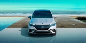 Top 5 Infotainment Features in Mercedes-Benz Models for 2025