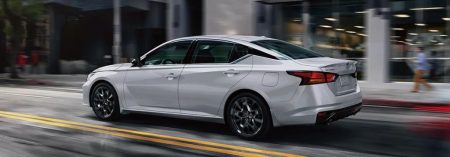 Miles Ahead: Fuel Efficiency of the 2024 Nissan Altima in Focus 