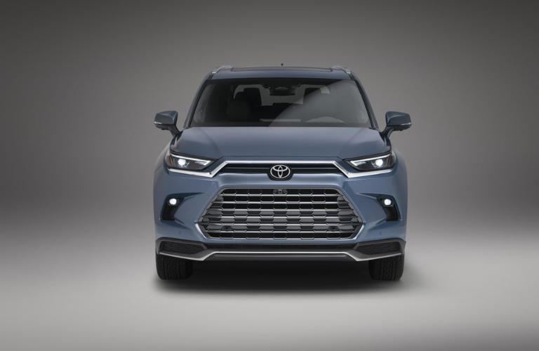 Frontview of the 2024 Toyota Grand Highlander