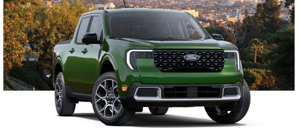 2025 Ford Maverick Lariat front view