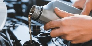 Will my Ford vehicle tell me when I need an oil change? 